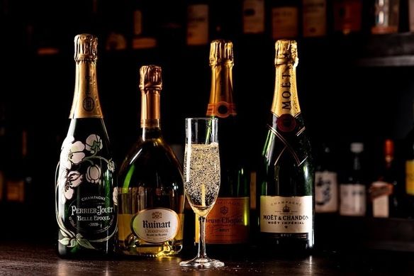 バースデープレートサービス&シャンパーニュボトル1本セット【お誕生日などお祝い事に】