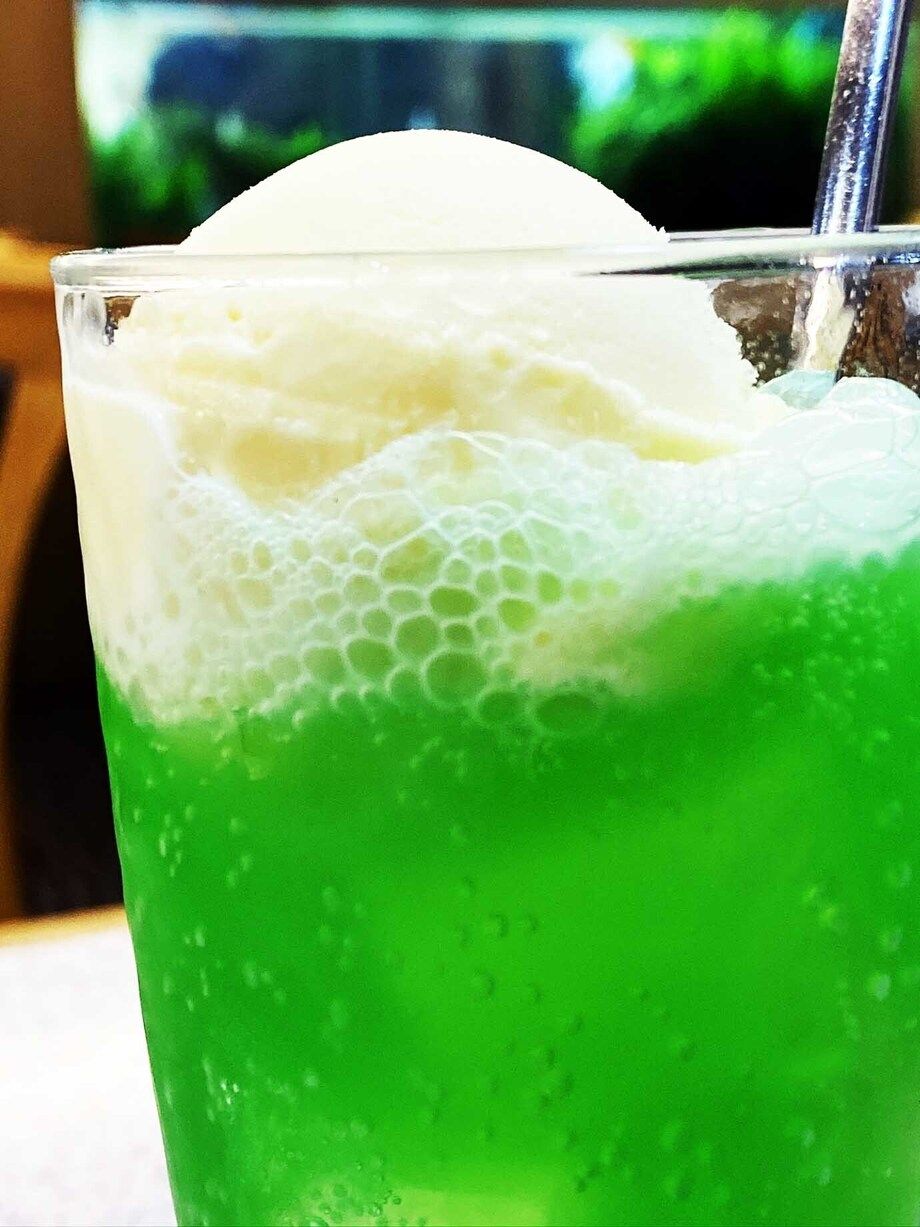 クリームソーダ（各￥７００-）