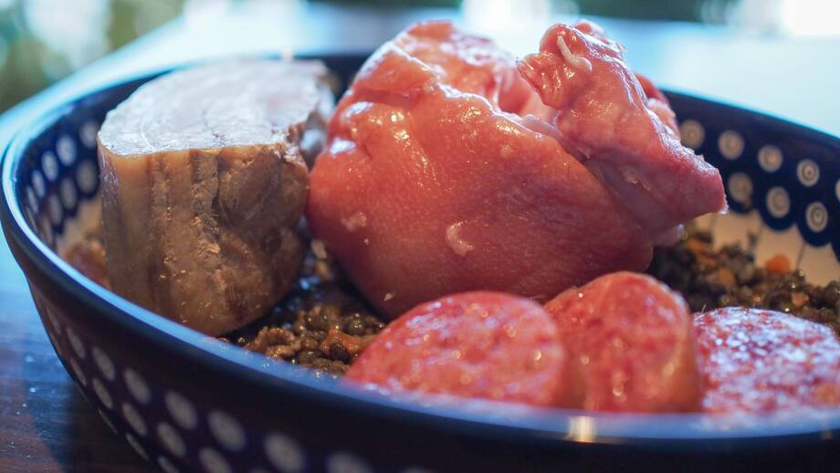 レンズ豆と豚肉の煮込み