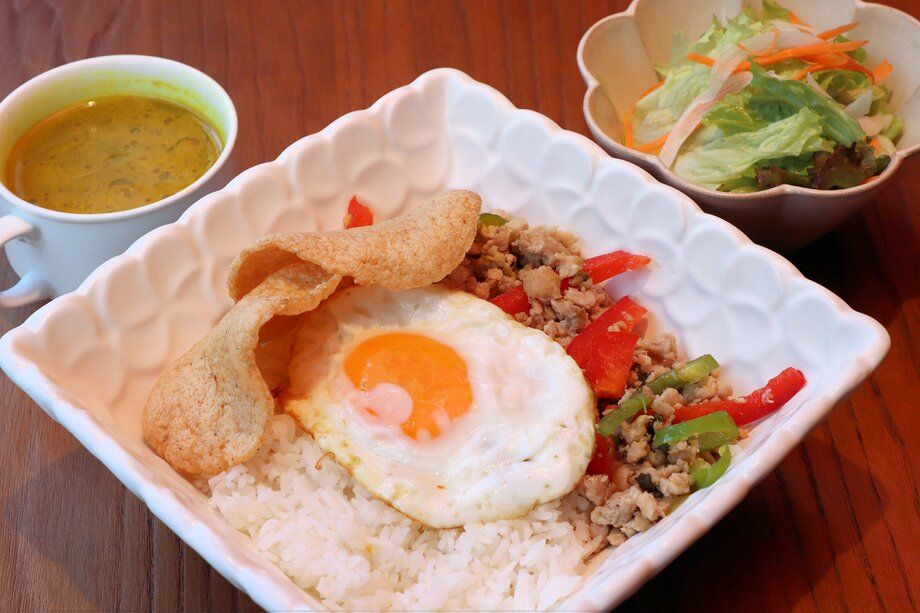 ガパオライスセット（サラダ・スープ付き）