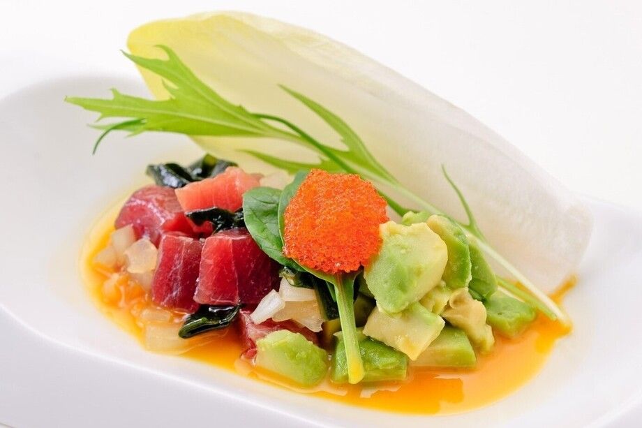 マグロとアボガドのアヒポキ