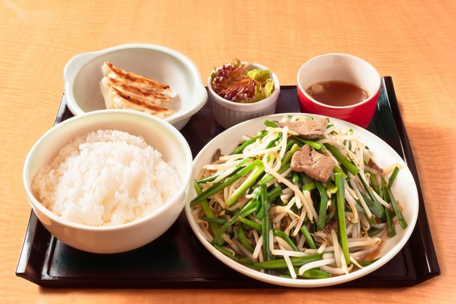 レバニラ定食（ディナー限定）