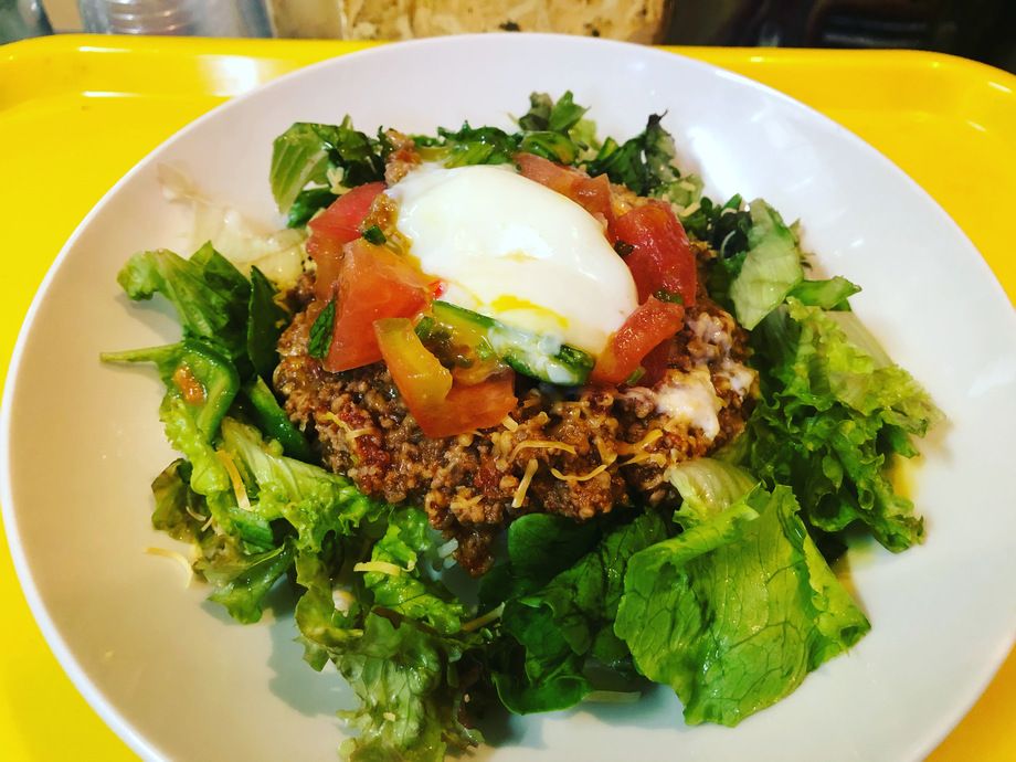 タコライス温玉のせ