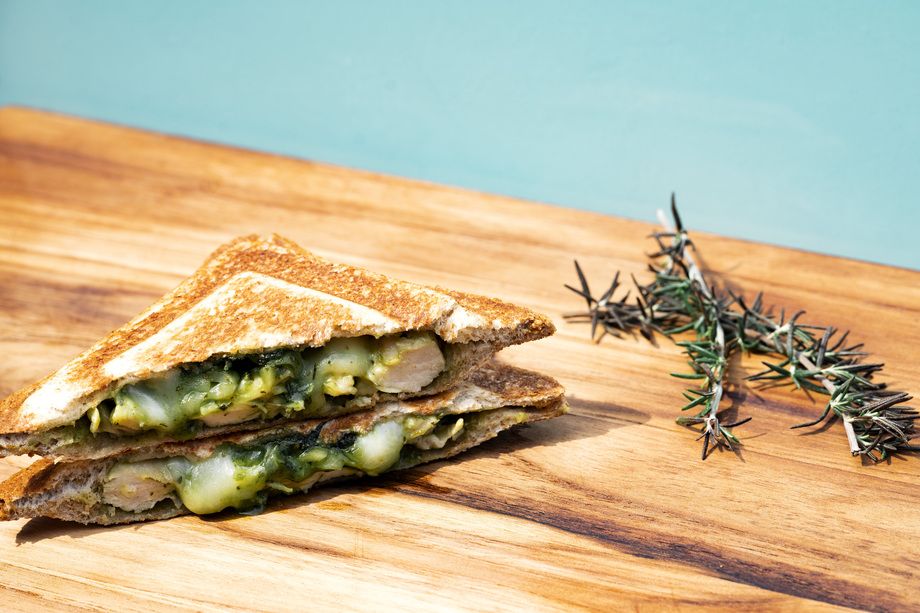 バジルチキンサンド Basil Chicken Breast