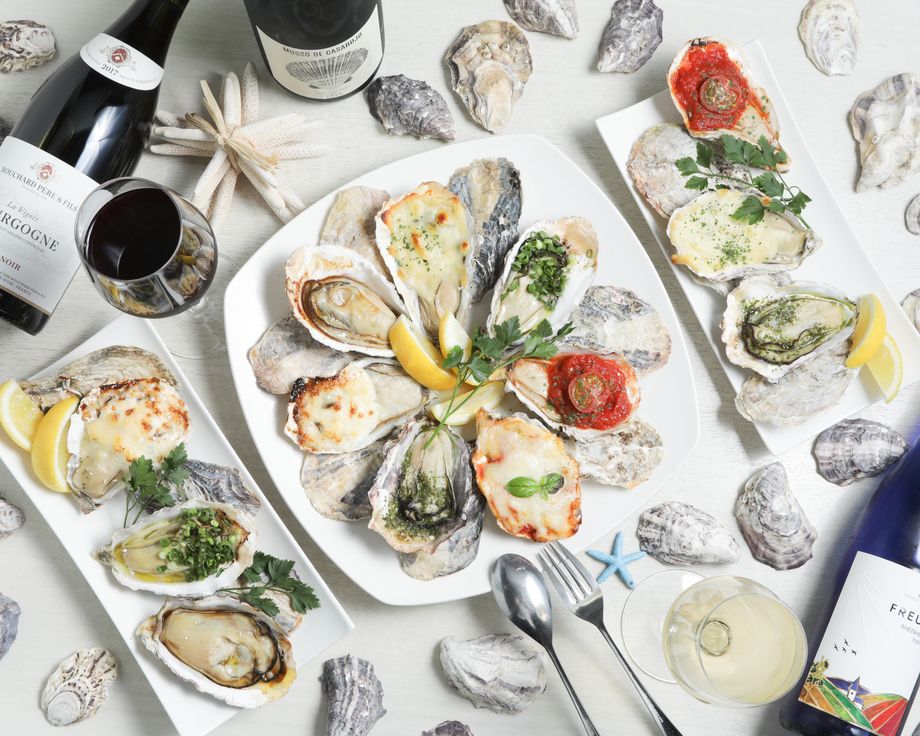 種類豊富な焼き牡蠣メニュー（４４０円～）