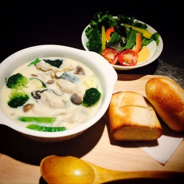 牡蠣の豆乳チャウダー（期間限定メニュー）（980円）