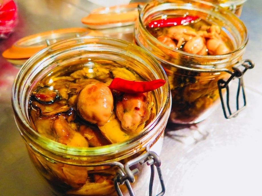 牡蠣のオイル漬け（580円）