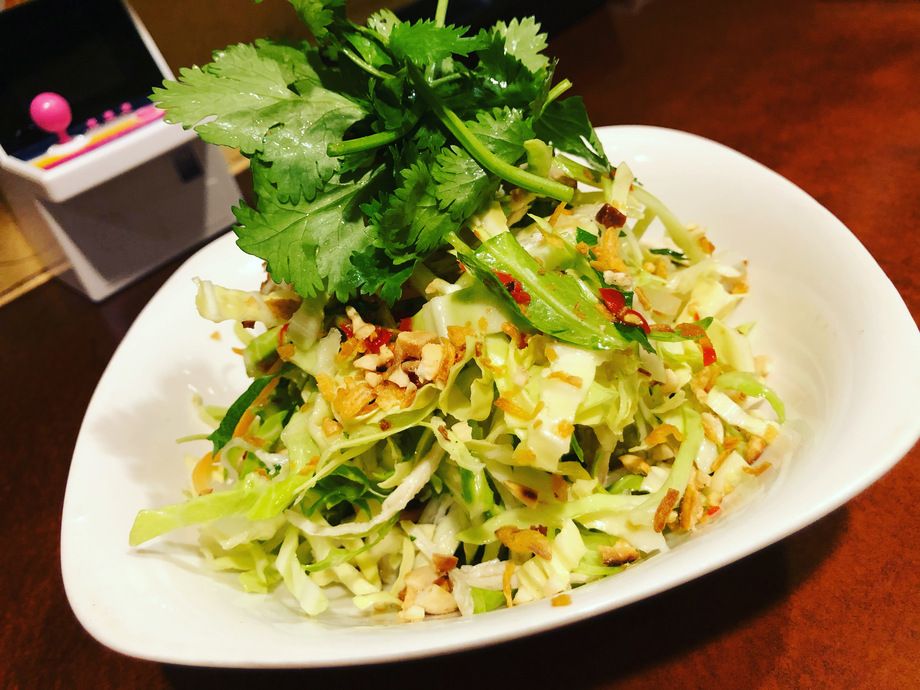 ベトナム風鶏ほぐしサラダ