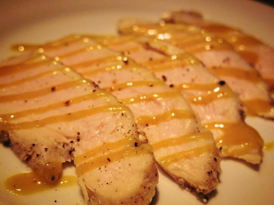 鶏フィレ肉の塩ハム　ハニーマスタードソース