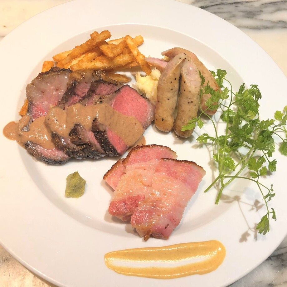 生ソーセージグリルの盛り合わせ