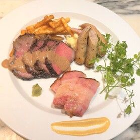 生ソーセージグリルの盛り合わせ