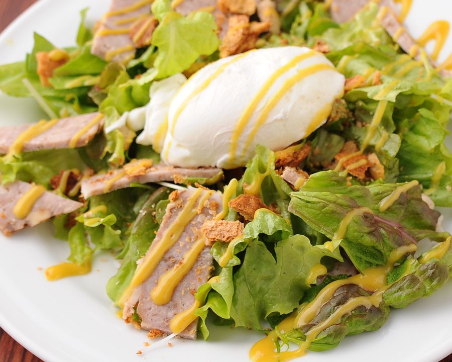 シェフの気まぐれ　リヨン風サラダ