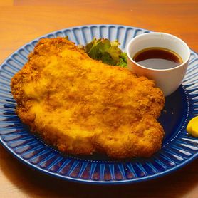 特大チキンカツ　ごく旨ソース