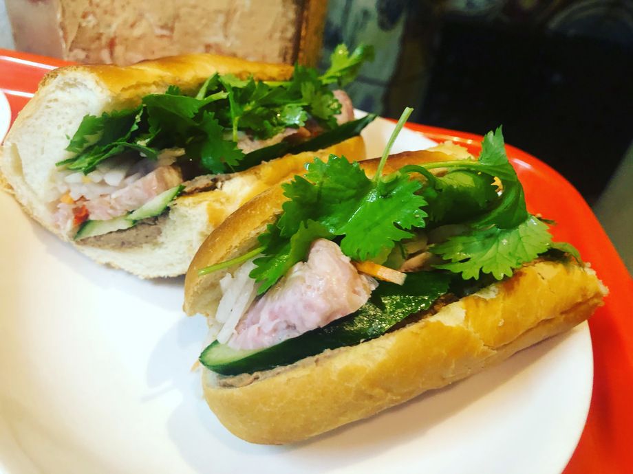 バインミー ネームソーセージとレバーパテ