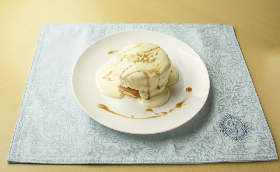 Fuwa Fuwa Pancake【マカダミアナッツソース】（680円）