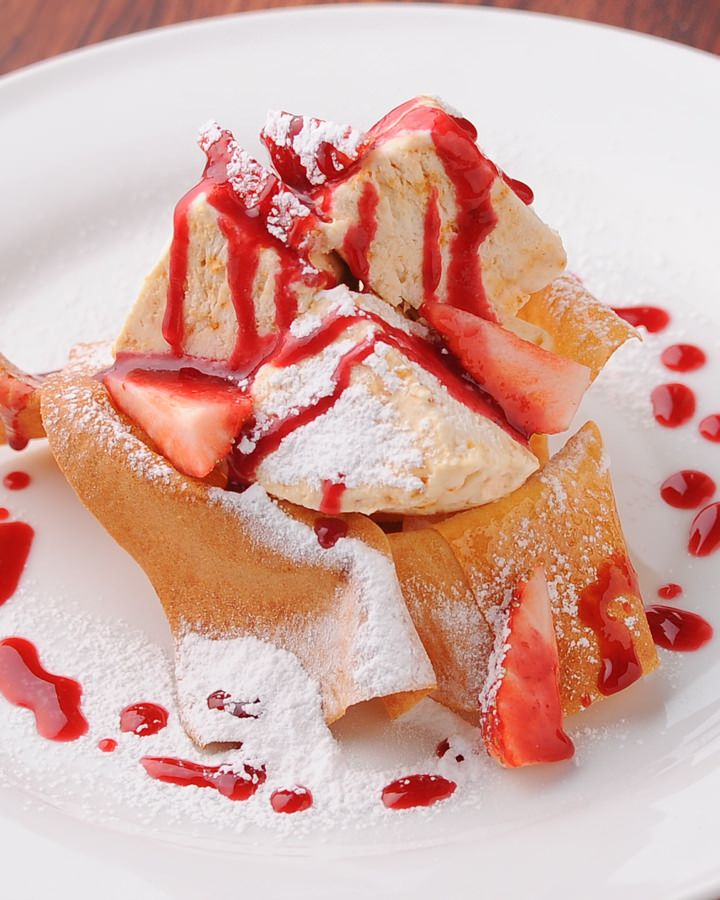 ヌガーグラッセ　木苺のソース