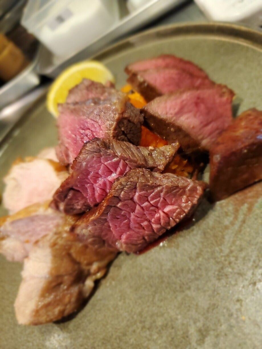 本日のお肉のグリル盛り合わせ