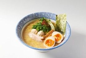 半熟煮玉子濃厚鶏塩らーめん