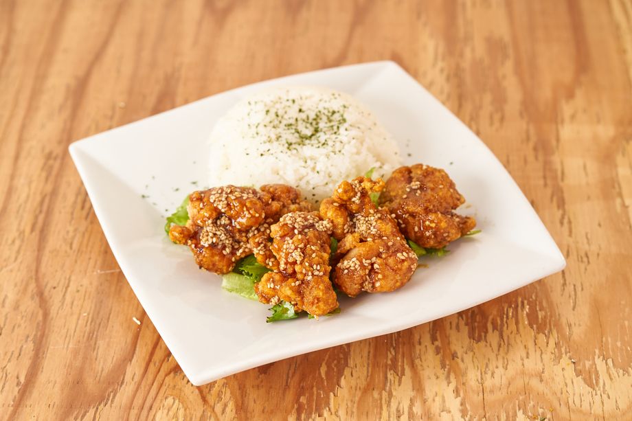 ユウリンチの唐揚げプレート