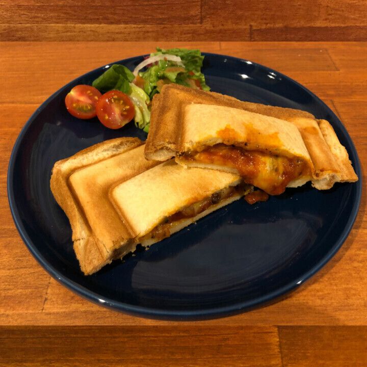ホットサンド とろーりチーズのミートソース
