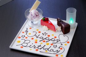 ★[ランチ＆ディナー]お祝いドルチェプレート(前日18時までのご予約に限る）