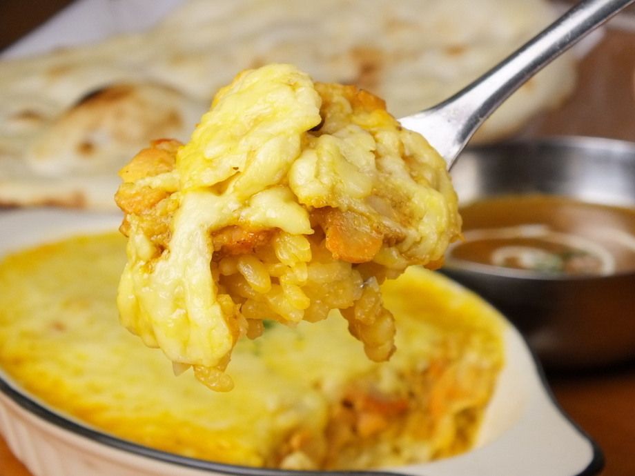 チーズたっぷり焼きカレー（1100円）