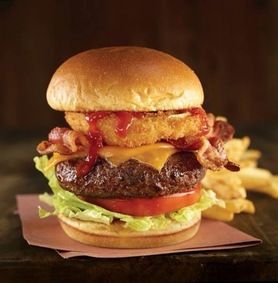 ◇レジェンダリーバーガー◇240ｇのビーフパテが大迫力のプレミアムバーガー。