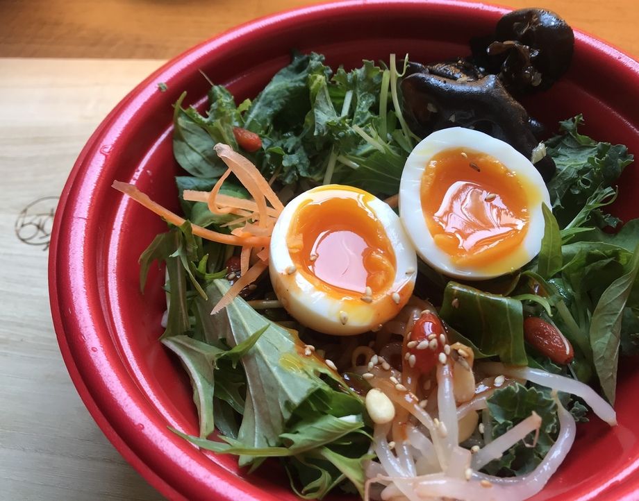 甘辛　ビビン麵（1200円）