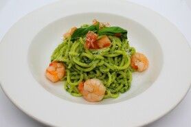 小海老のジェノベーゼソースパスタ