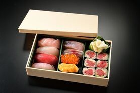 おまかせ8貫握り＋巻物