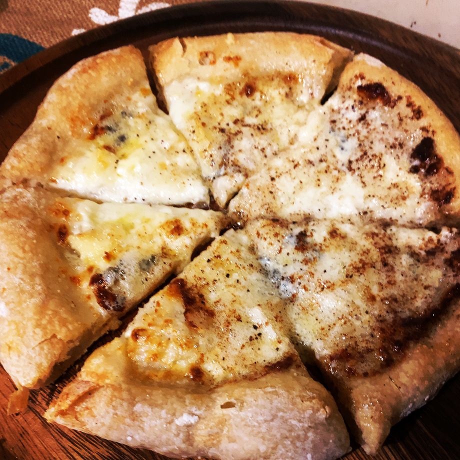 クアトロ・フォルマッジォ