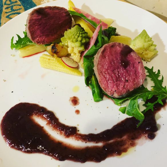 黒毛牛ペティーテンダーのビステッカ　ポルトソース