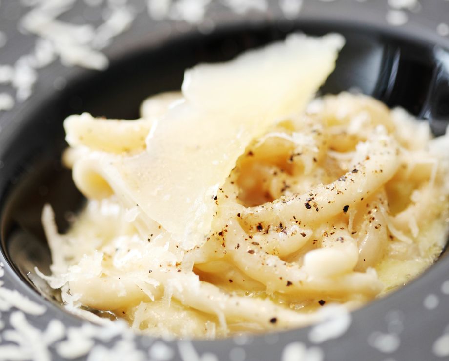 手打ちパスタ”ピチ”　カッチョ・エ・ペペ（1400）