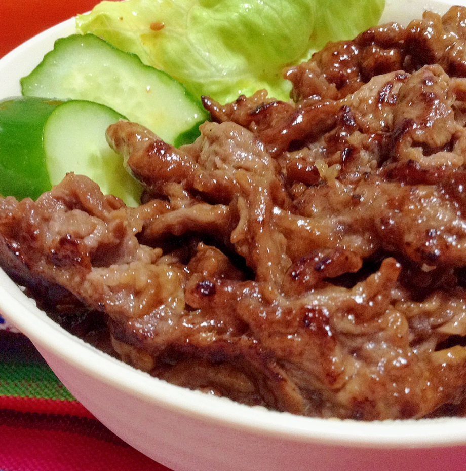 36　焼肉弁当（2320円）