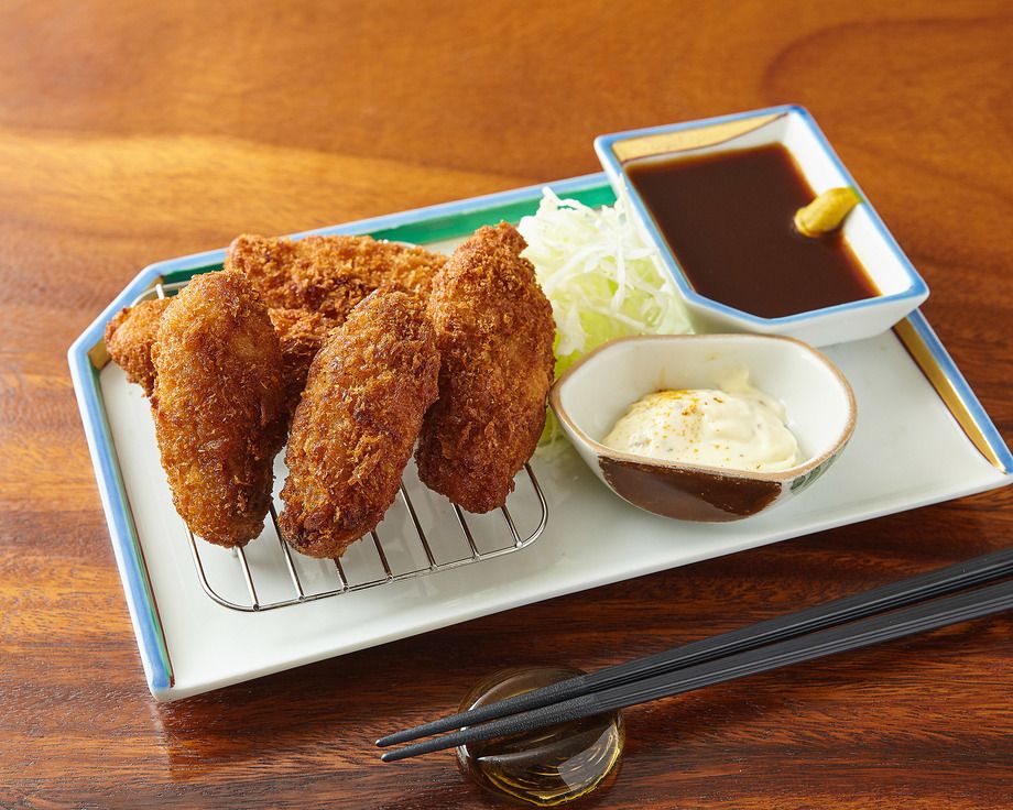 34　カキフライ（5個入り）弁当（2320円）