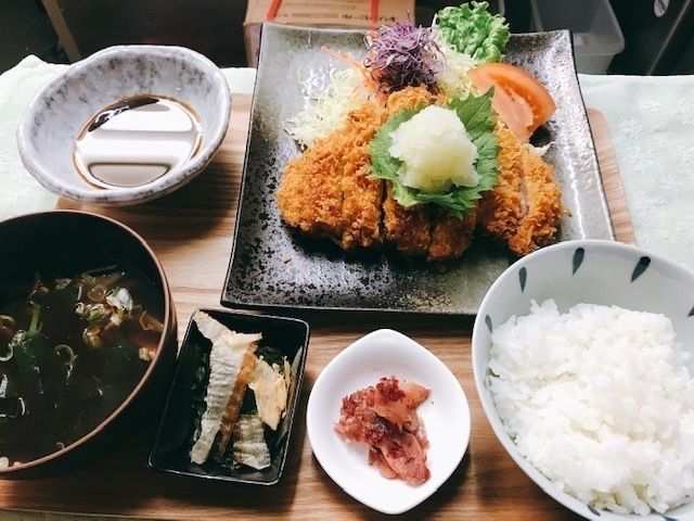 とんかつ定食