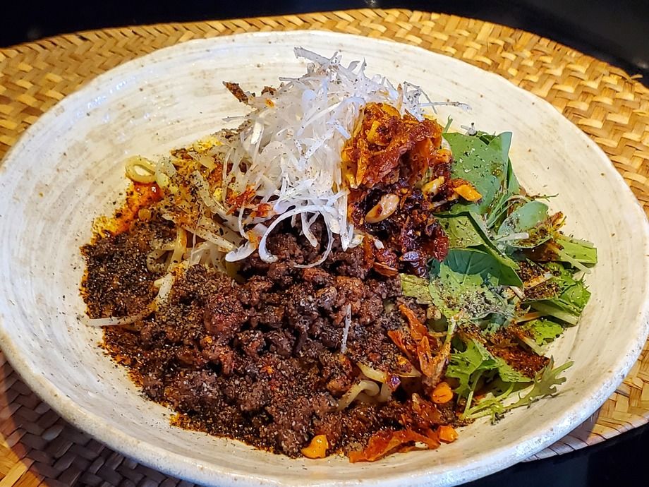 汁なし黒ゴマ担担麺