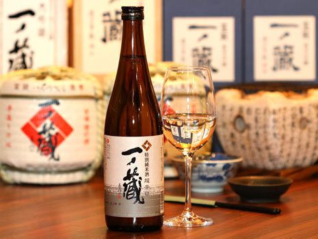 【特別純米酒】　一ノ蔵　超辛口●