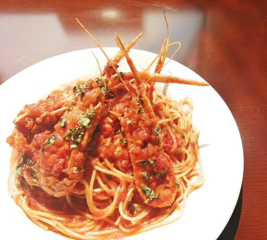 スカンピ(手長エビ)のトマトソース