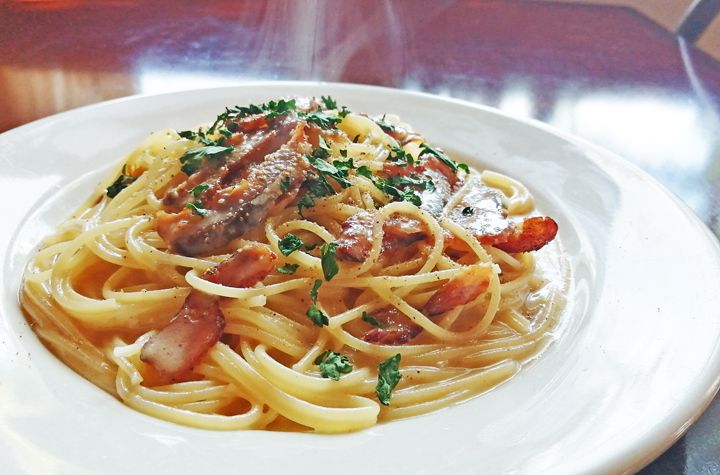 自家製バッカラ(塩蔵燻製鱈)のクリームソース