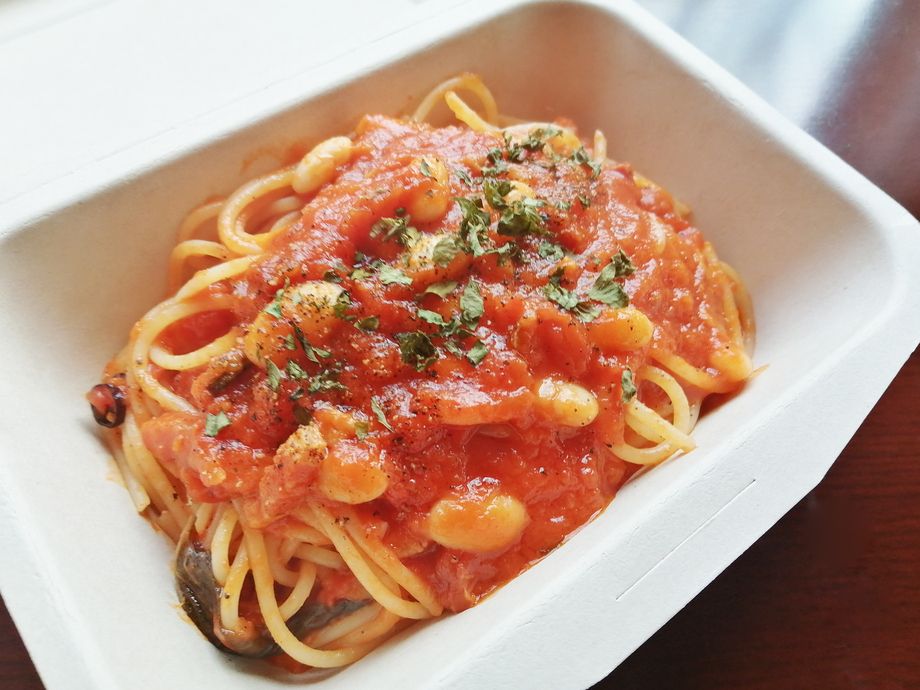 [テイクアウト] パンチェッタと白インゲン豆のトマトソース