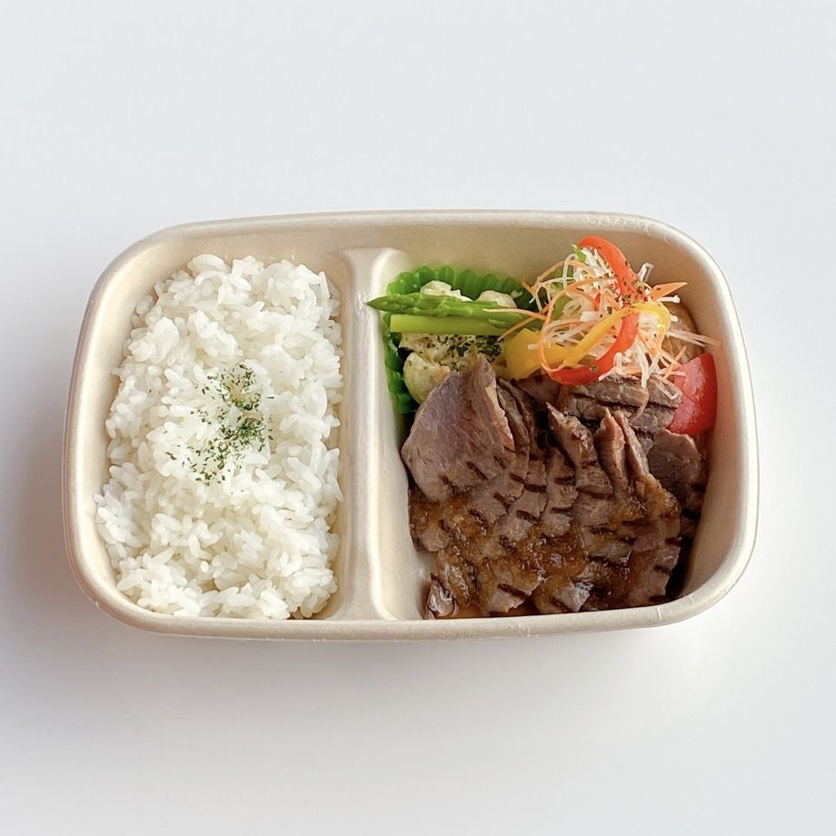 牛ロースグリル弁当（950円～）