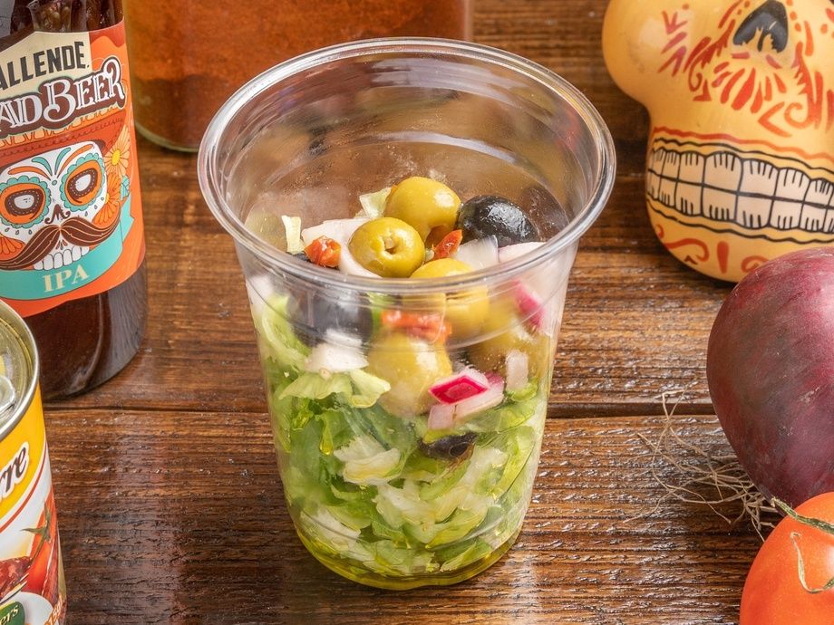 アンチョビオリーブサラダ