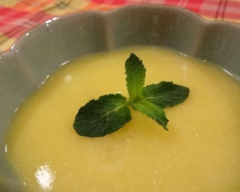 自家製とろけるマンゴープリン