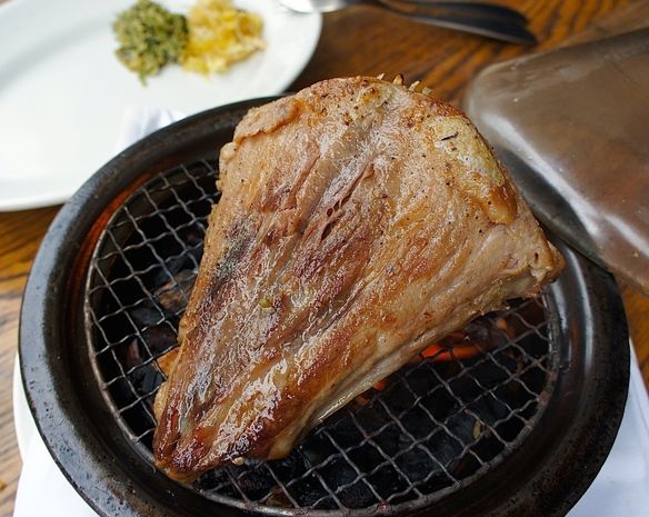 海猿定番!! マグロ稀少部位の瞬間スモーク