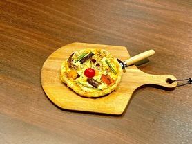 『スパイシーな味』野菜たっぷりカレーピザ