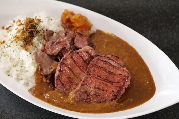 【仙台名物】俺の厚切り牛タンカレー