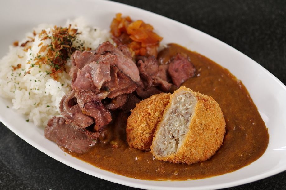 【特製】俺の牛タンコロッケカレー