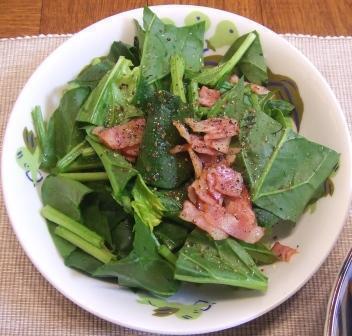 ポパイとオリーブの仲良しサラダ（￥594）