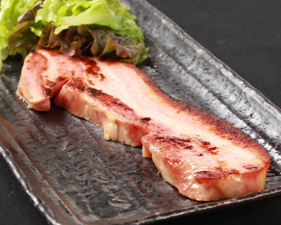 超厚切りベーコン炭火焼（￥864）